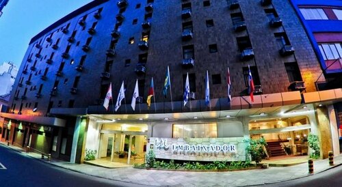 Embaixador Hotel - Próximo a Cidade Baixa, Araújo Viana, Palácio do Governo, Забронировать Отель Отели Риу-Гранди-ду-Сул с парковкой, Парковка