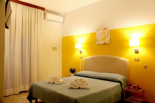 Hotel Alfa - SPIAGGIA INCLUSA con Formula All Inclusive, Забронировать Отель Торре Педрера Римини