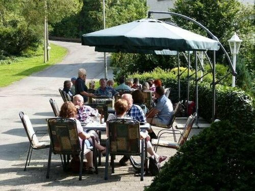 Cafe-Pension Waldesruh, Забронировать Отель Швалефельд Виллинген