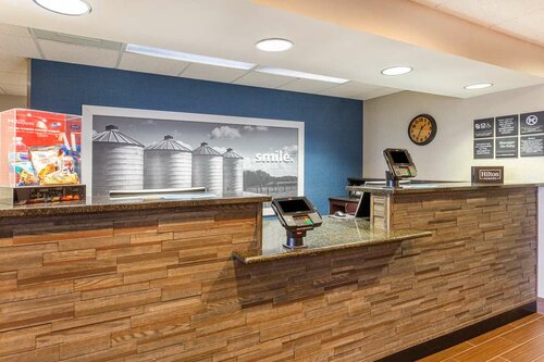 Hampton Inn Eau Claire, Забронировать Отель Отели О-Клэр с бассейном, рядом с HSHS Sacred Heart Hospital, Бассейн