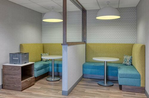 Hampton Inn Cleveland Airport - Tiedeman Rd, Забронировать Отель Отели штата Огайо с бассейном, Бассейн