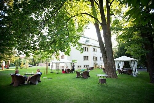 Hotel Park Avenue, Забронировать Отель Отели Пьештяни 4 звезды, 4*