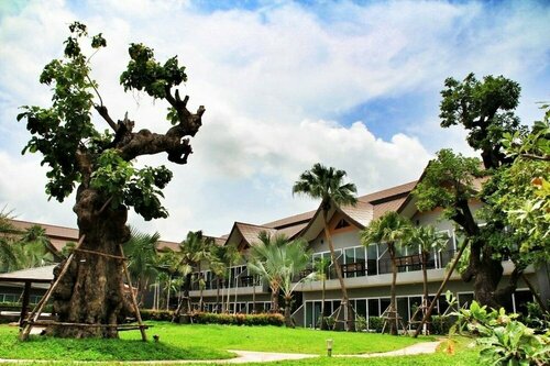 Taman Resort, Забронировать Курортный отель Бизнес-отели Северного Таиланда, 4* 5*