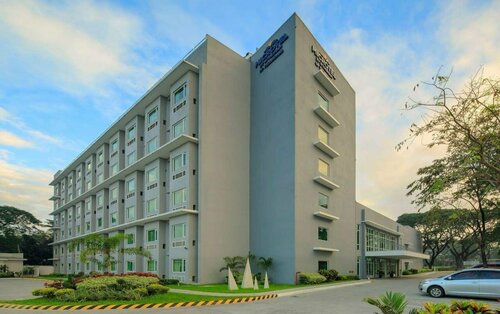 Microtel by Wyndham Up Technohub, Varaa Hotelli Quezon City 