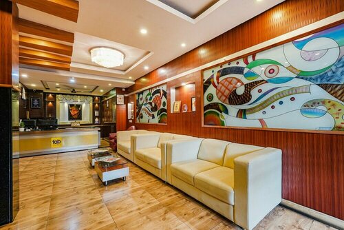 Smilestay Sairam Residency, Забронировать Отель Отели Бангалора с парковкой, рядом с Karnataka Chitrakala Parishath, Парковка