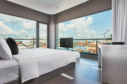 SUN & MOON, Urban Hotel, Book Hotel Daun Penh 