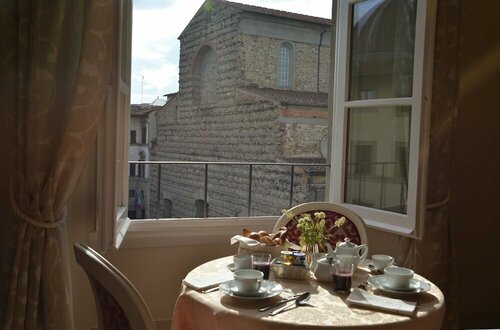 Palazzo della Stufa Residenza DEpoca, Забронировать Отель «постель и завтрак» Сан-Лоренцо Флоренция, рядом с Рынок Святого Лоренцо