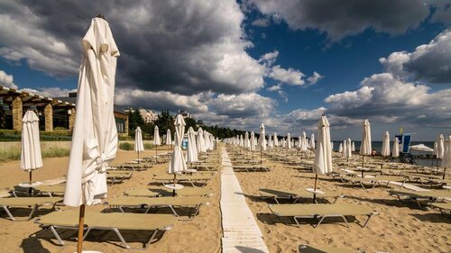 The Poolhouse, Забронировать Отель Отели региона Солнечного берега с парковкой, Парковка