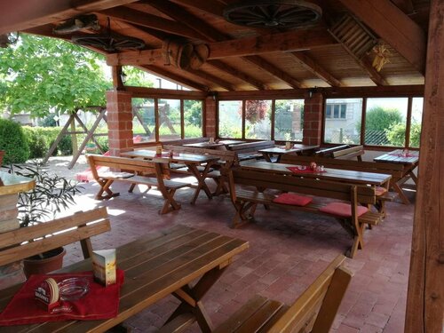 Restaurace - penzion Bavorský dvůr, Book Hotel Sezemice Pardubice Region