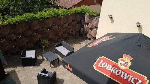 Guesthouse Zlatý Hrozen, Book Hotel Hoteller i Liberec Region med parkering, Parkering