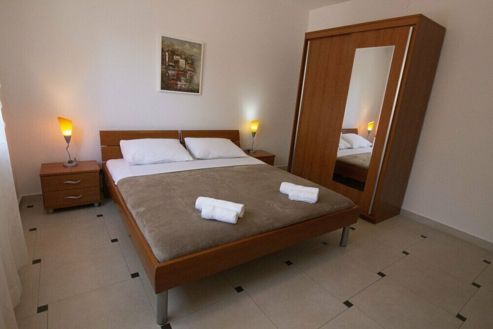 Deluxe Villa Laura With Pool Studio 1b