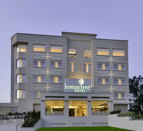 Lemon Tree Hotel Jammu, Забронировать Отель Джамму Джамму и Кашмир
