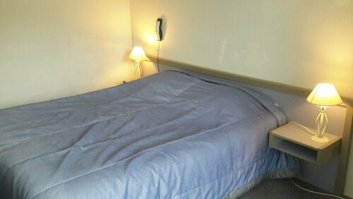 Hôtel du parc, Book Hotel Hoteller i Rhône-Alps med parkering, Parkering