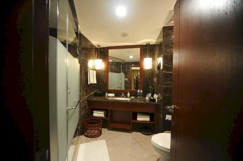 Kaiyuan Manju Hotel ·Quzhou Sanqu Store, Book Hotel Hoteller i Quzhou med parkering, Parkering