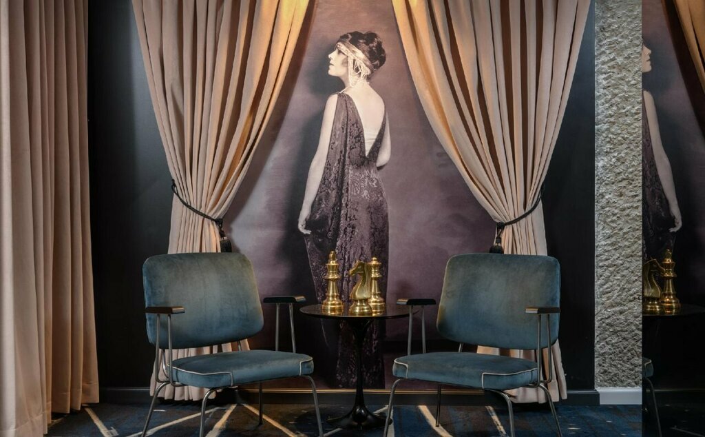 Embassy Hotel