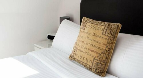 The White Horse Hotel, Забронировать Отель Отели Сторрингтон 3 звезды, 3*