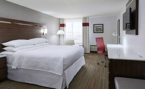 Four Points by Sheraton Detroit Novi, Забронировать Отель Отели Новей с бассейном, рядом с Развлекательный центр Lucky Strike в Нови, Бассейн