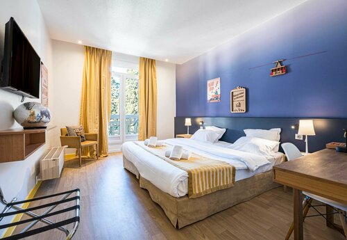 B&B HOME Brides-les-Bains Les 3 Vallées, Prenota Bed & breakfast Hotel a Alvernia con parcheggio, Parcheggio
