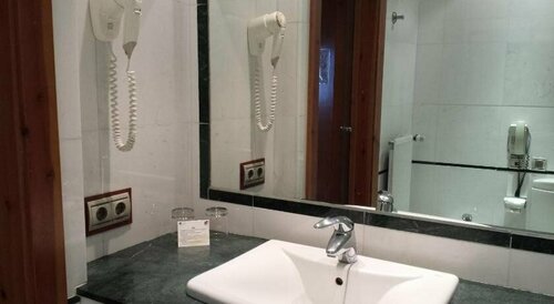 Hotel Las Eras, Забронировать Отель Отели Сафра 3 звезды, рядом с Церковь Канделария, 3*