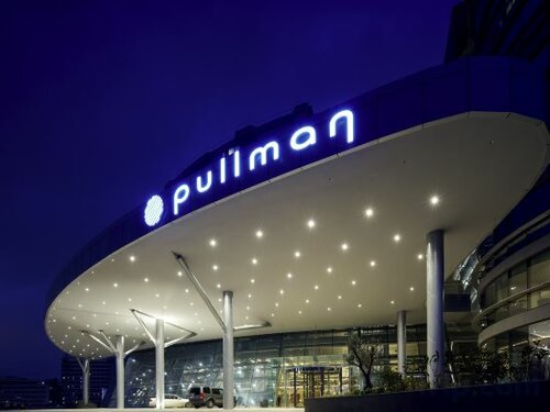 Pullman Istanbul, Boek Hotel Beyoglu Hotels met een Zwembad, Zwembad