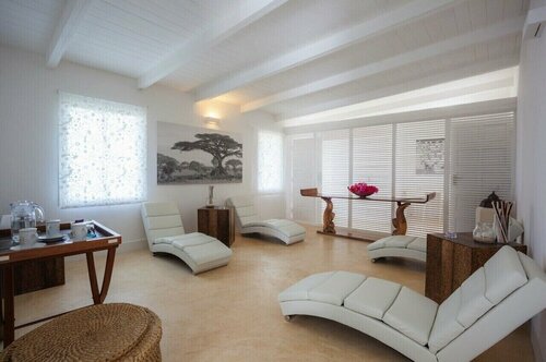 Leopard Point Luxury Beach Resort & Spa, Đặt Khu nghỉ dưỡng Khách sạn ở Coast Region có chỗ đỗ xe, Bãi đậu xe