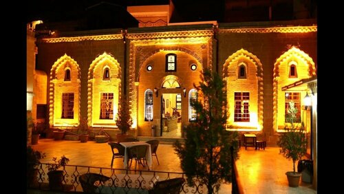 Erdoba Evleri Asur Pansiyonu, Забронировать Отель Мардин Юго-Восточная Анатолия