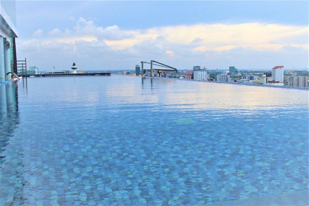 Condotel Hotel Karebosi