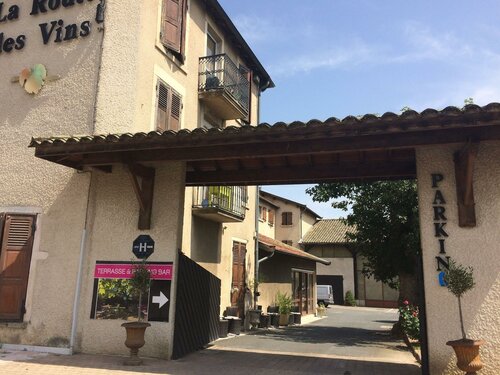 La Route des Vins, Book Hotel Hoteller i Rhône-Alps med parkering, Parkering