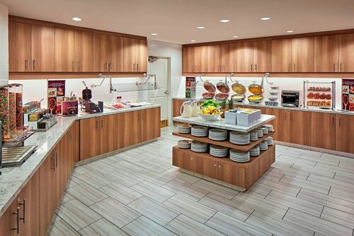 Residence Inn by Marriott Manhattan Beach, Забронировать Отель Отели Венис-Бич с парковкой, Парковка