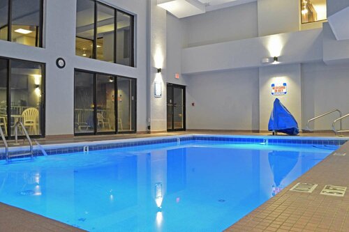 Country Inn & Suites by Radisson Rehoboth Beach - Dewey, Забронировать Отель Отели Рехобот-Бич с завтраком, рядом с Музей Рехобот-Бич, Завтраки