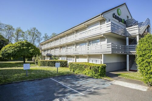 Campanile Evry Est - Saint Germain les Corbeil, Rezervasyon Otel Essonne Havuzlu Oteller, Yüzme Havuzu