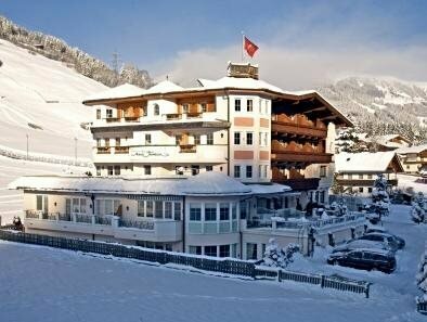 Hotel Maria Theresia, Забронировать Отель Отели Герлос с завтраком, рядом с Dorfbahn Gerlos, Завтраки