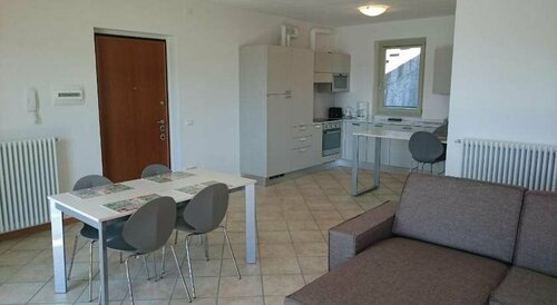 Apartments Rossini, Забронировать Апартаменты/квартира Отели Варенна с бассейном, Бассейн