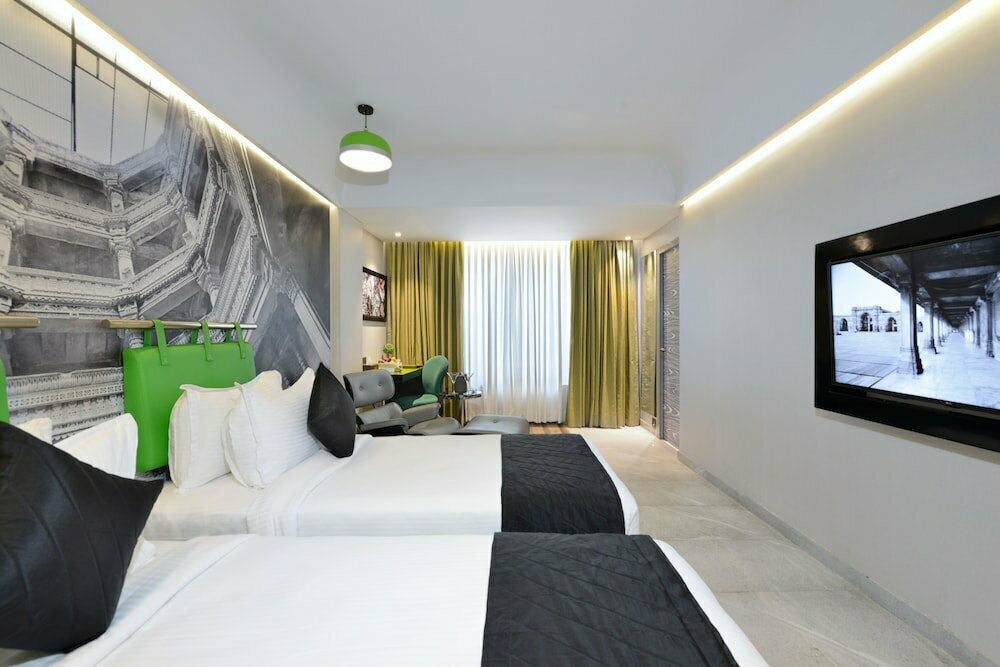 Antarim Hotel