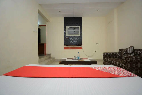 Oyo 29852 Hotel Golden View, Book Hotel Jalandhar Punjab