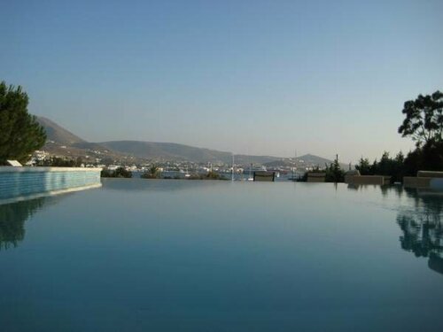 Roses Beach, Prenota Hotel Livadia Paro