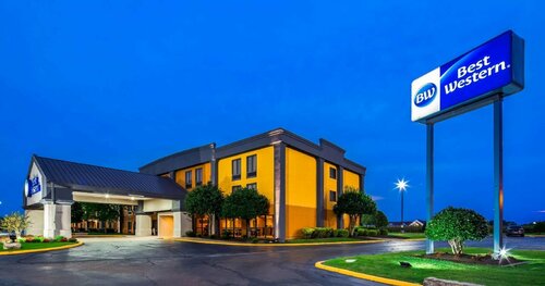 Best Western Tunica Resorts, Забронировать Курортный отель Отели Робинсонвиль с завтраком, Завтраки