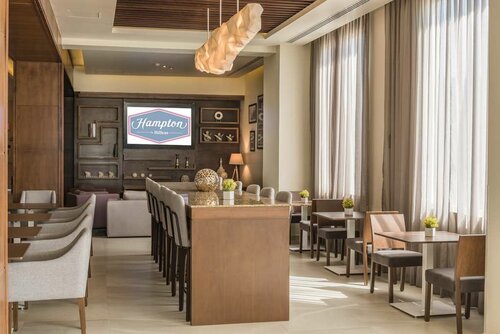 Hampton Inn & Suites by Hilton Salamanca, Book Hotel Hoteller i El Bajio med pool, Swimmingpool