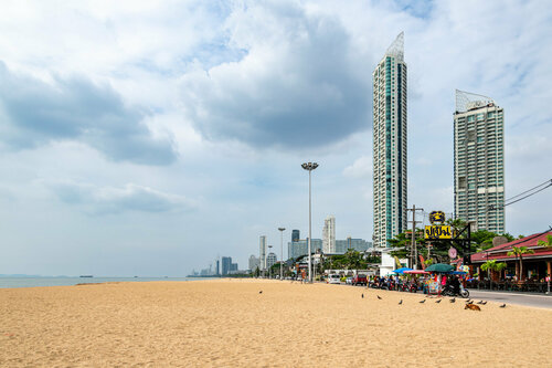 Reflection Jomtien Beach Condo by Dome, Забронировать Отель Отели Центральной Паттайя с бассейном, Бассейн