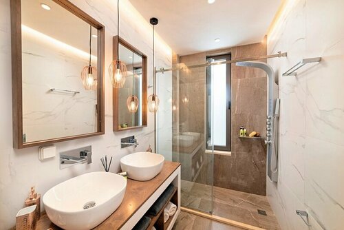 Luxury Villa Marian with Private Pool and Jacuzzi near the Beach of Georgioupoli, Забронировать Вилла Отели Георгиуполиса с парковкой, Парковка