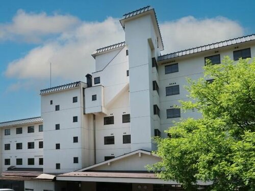 KAMENOI HOTEL Kusatsu Yubatake, Забронировать Отель Отели Gunma с парковкой, Парковка