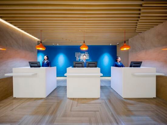 Holiday Inn Express Hangzhou Westlake East