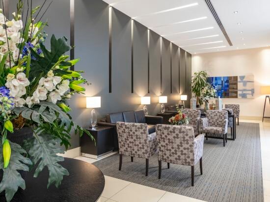 Oaks Brisbane on Charlotte Suites