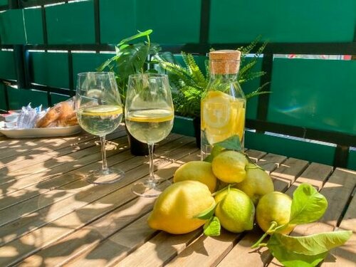 Fetta di Limone Apartment with AC and Patio, Забронировать Апартаменты/квартира Апартаменты Монтероссо-аль-Маре, Апартаменты/квартира