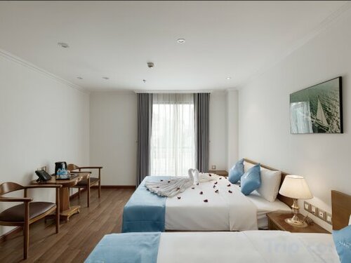 Hanoi Sail Hotel, Забронировать Отель Отели Ханоя с парковкой, рядом с Hanoi Post Office, Парковка