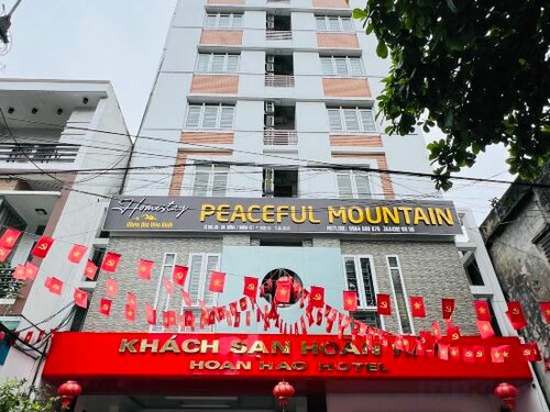 Peaceful Mountain Hotel
