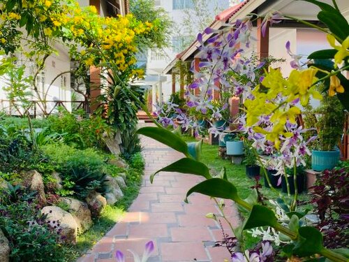 Lotus Garden Muine Resort & Spa, Забронировать Курортный отель Отели Муйне с парковкой, рядом с Ручей фей, Парковка