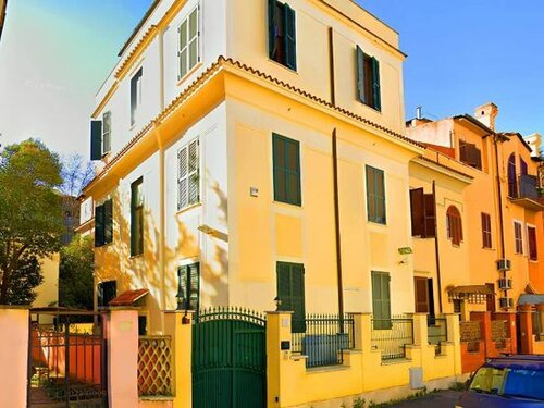Villa Luzzatti Hostel, Забронировать Хостел Рим Лацио