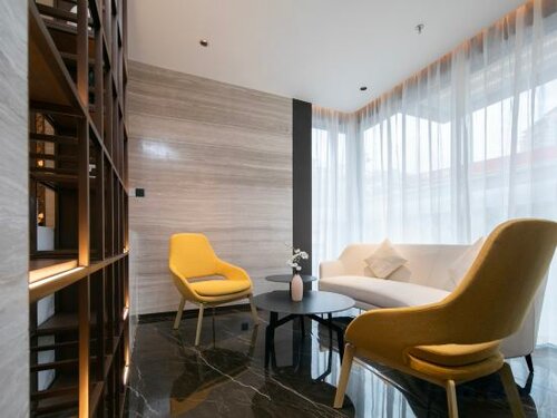 Ibis Styles Hotel Zhuhai Gongbei Port Fuhuali, Забронировать Отель Отели Чжухай с парковкой, рядом с Zhuhai Lost City Waterpark, Парковка