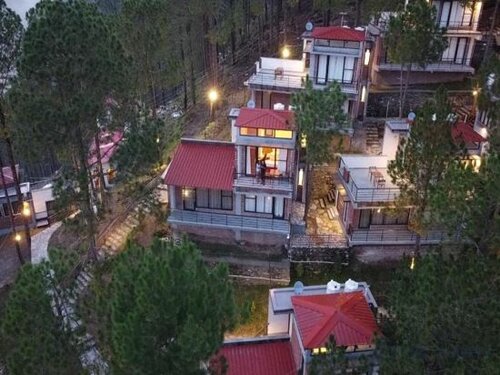 BluSalzz Escapade Resort Lansdowne, Забронировать Отель Лансдаун 